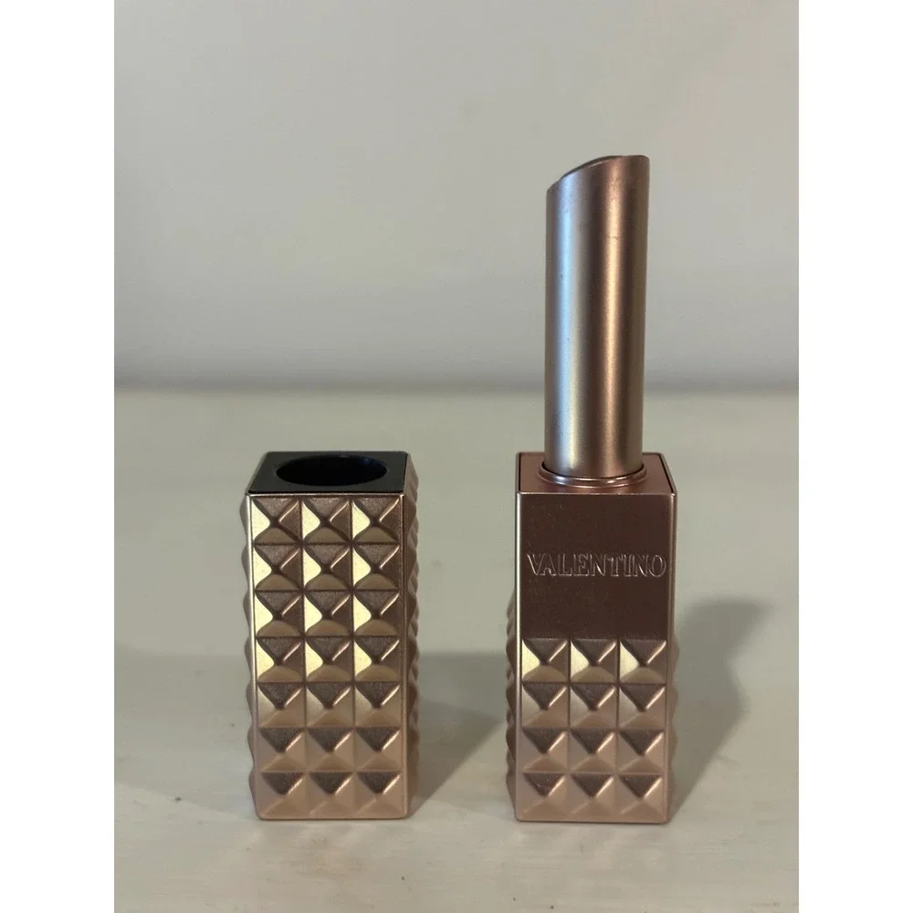 Valentino Spike Valentino Lip Balm 199A Rose Gold Studded‎ Matte 1.9g Excellent